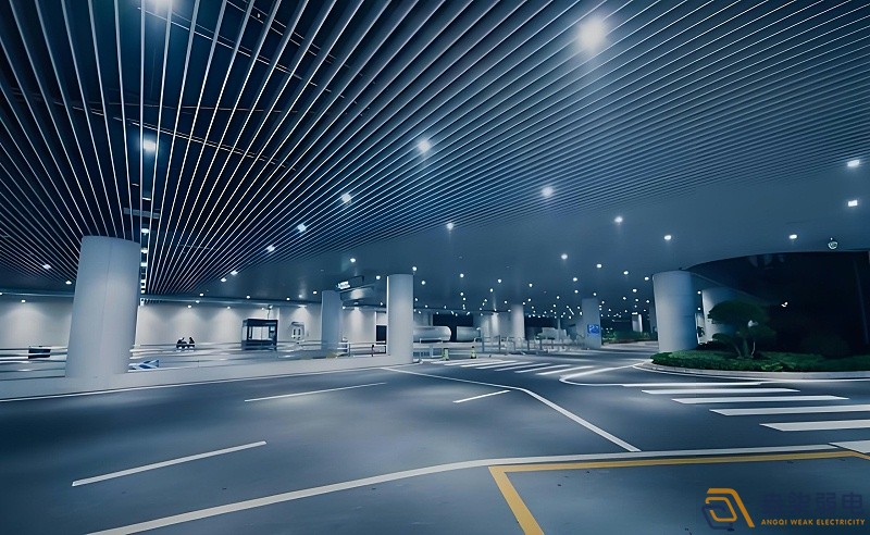 在地下車庫，看燈光如何綠色“智”變？