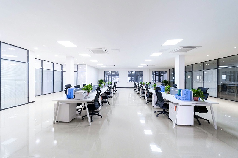 四川零零柒弱電工程公司帶你認(rèn)識(shí)，工廠辦公室場(chǎng)景下需要配備哪些安防設(shè)備？